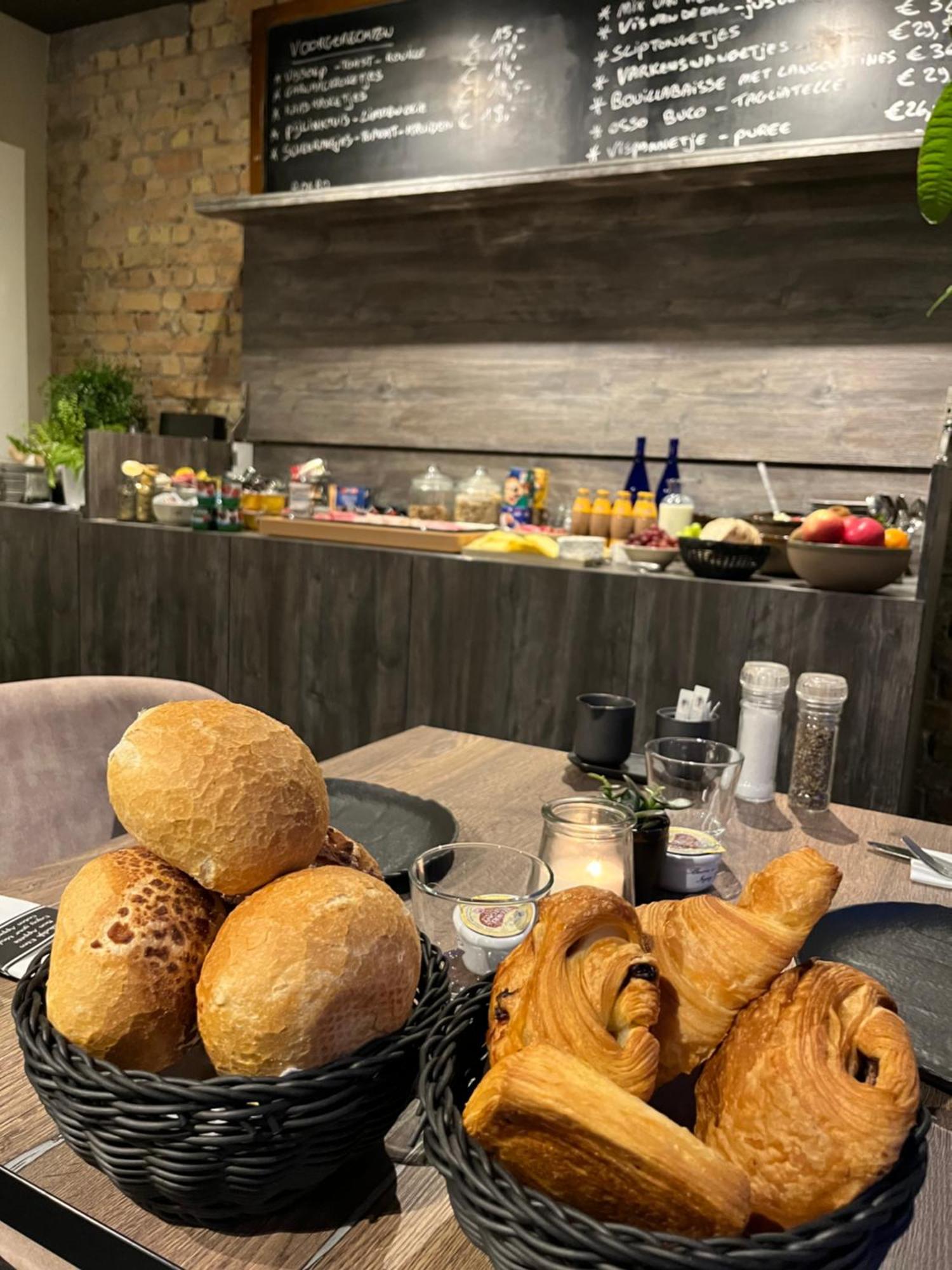 'T Ponton Bed & Breakfast Nieuwpoort Eksteriør bilde